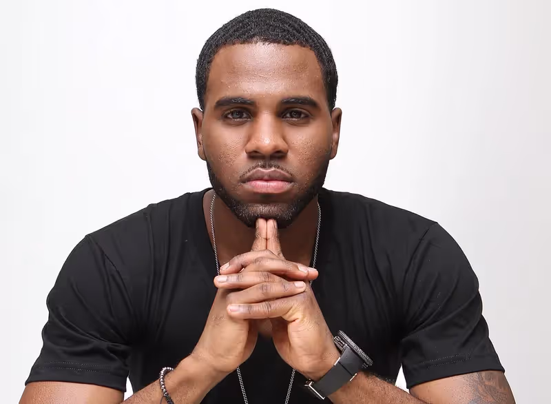 Jason Derulo on a white background