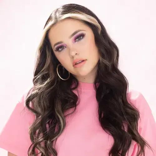 lauren spencer smith tillkännager nya singlar 'broke christmas'