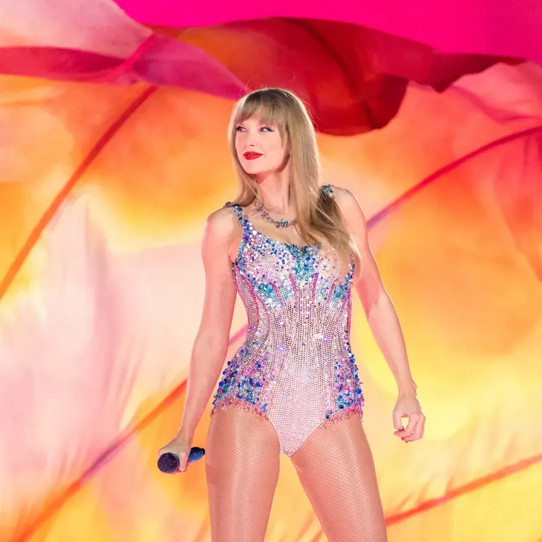 Taylor Swift bring her "Eras Tour" to your home