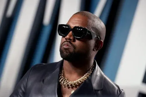 Kanye West 'Vultures'