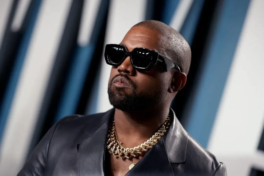 Kanye West 'Vultures'