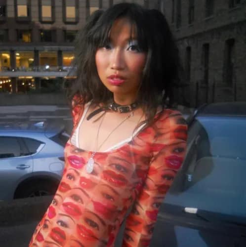 Crystal Toto, portrait