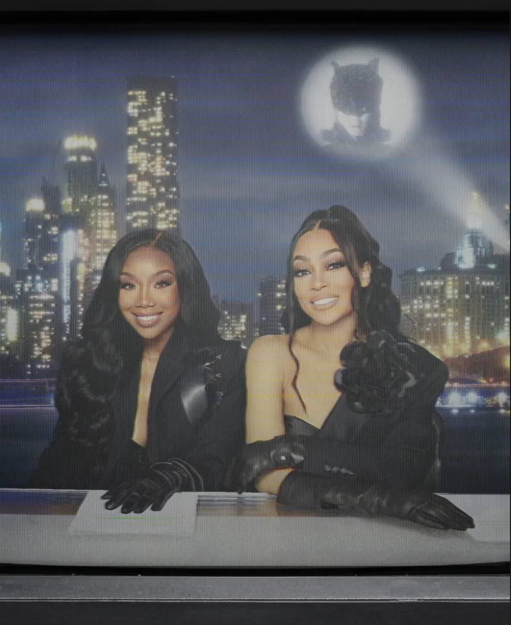 Monica and Brandy cameo in Ariana Grande's 'the boy is mine' music video