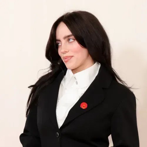 Billie Eilish, hit me hard and soft, platinastatus riaa