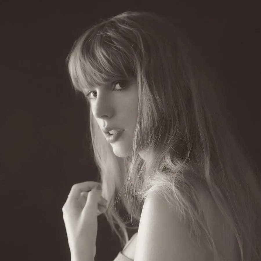 Taylor-Swift-artist-pf-the-year-vma-2024