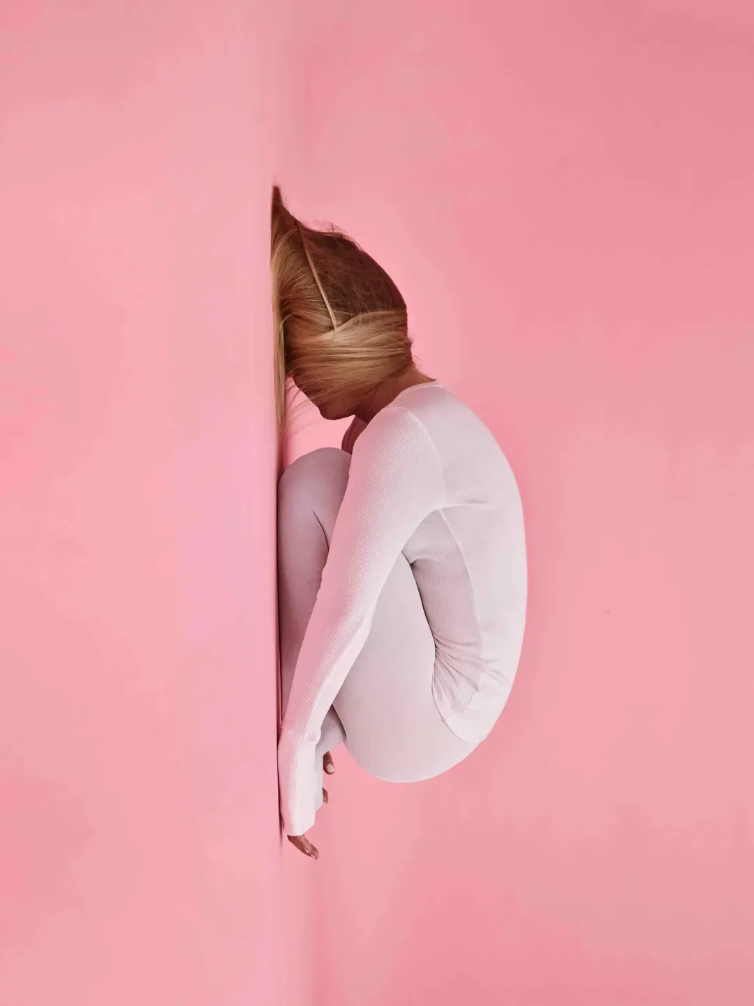 Conchis-Child-pose-PopFiltr-exclusive-interview-photo-cr-Marko-Rantanen