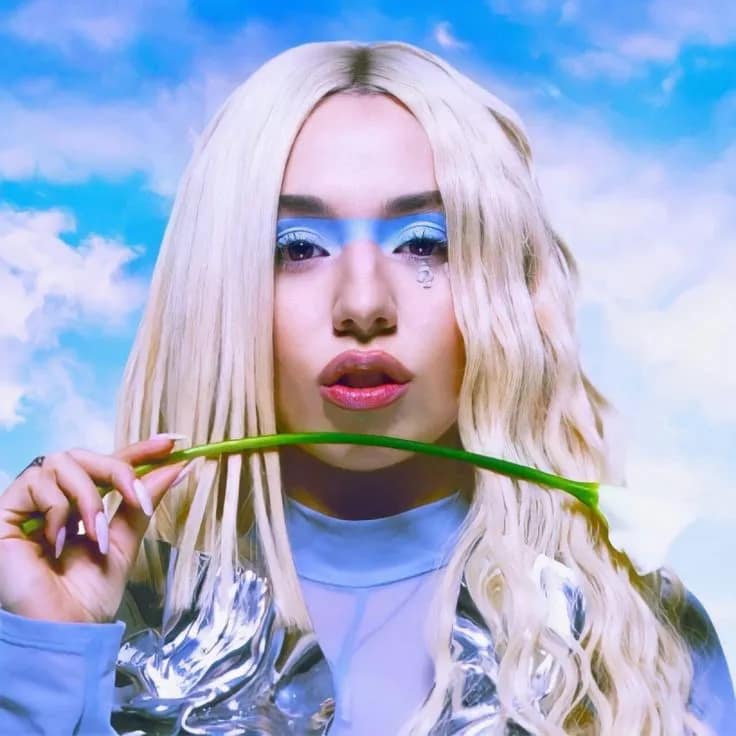 Ava Max, 'kings and queens' gains billion streams on Spotify.