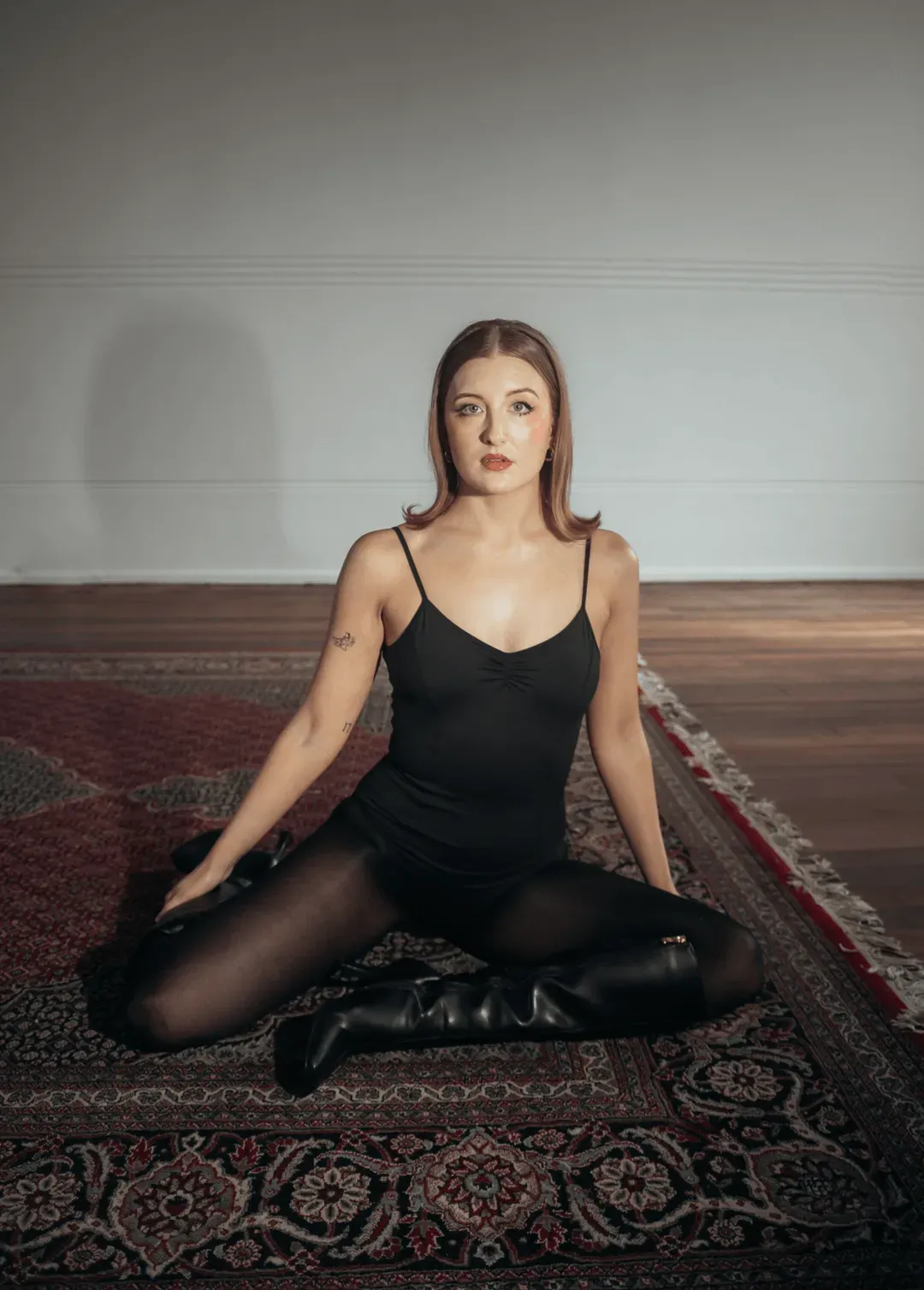 Katie Reid for '6 feet under' release