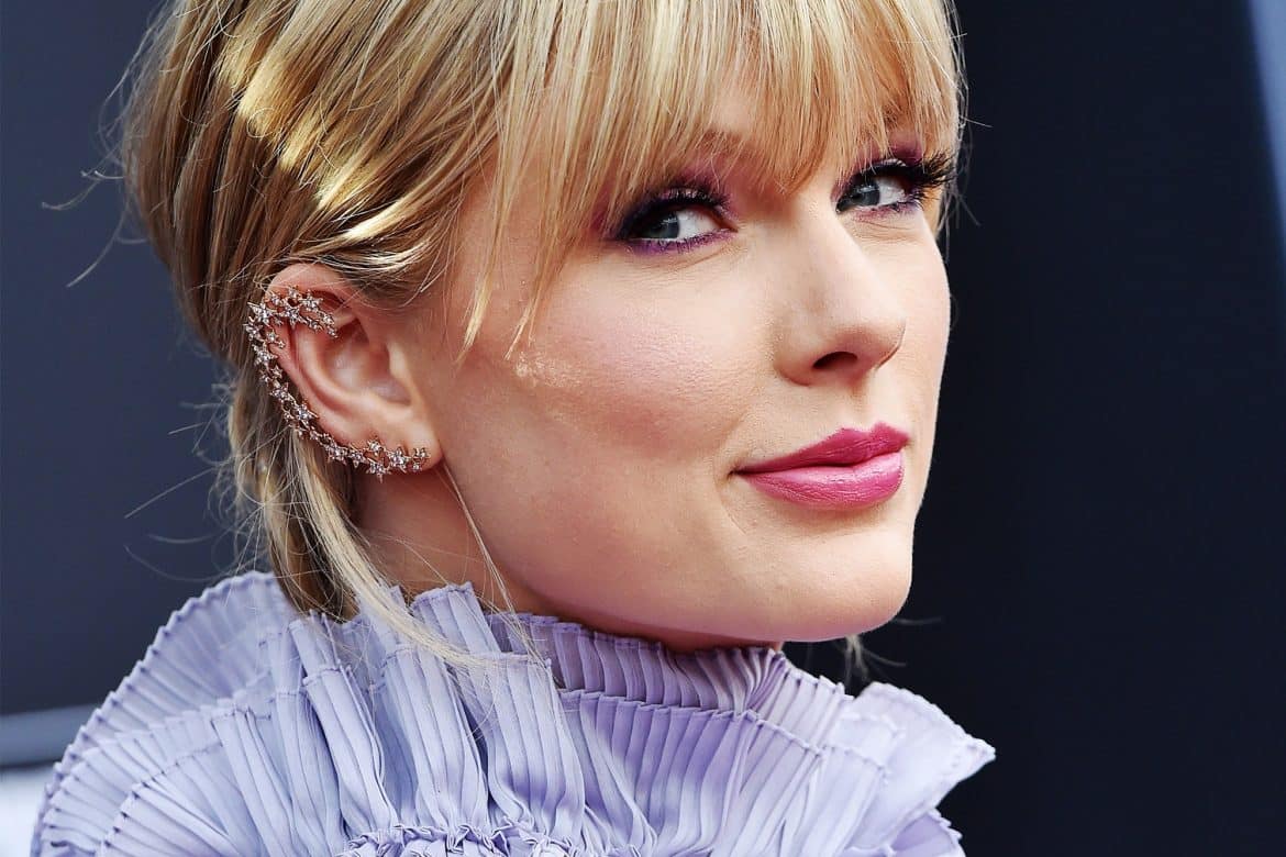 Portrait of Taylor Swift