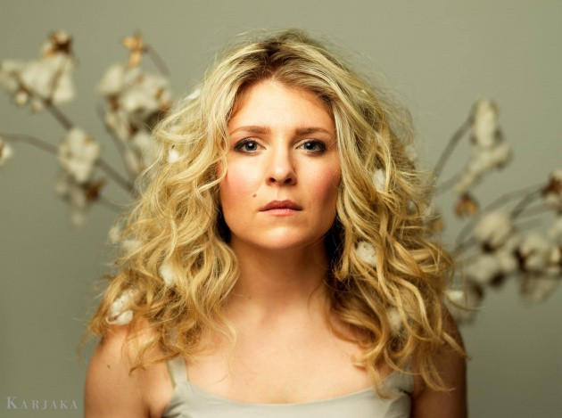 آماندا دیبوئر برتلت، عکس: الکساندر کارجاکا