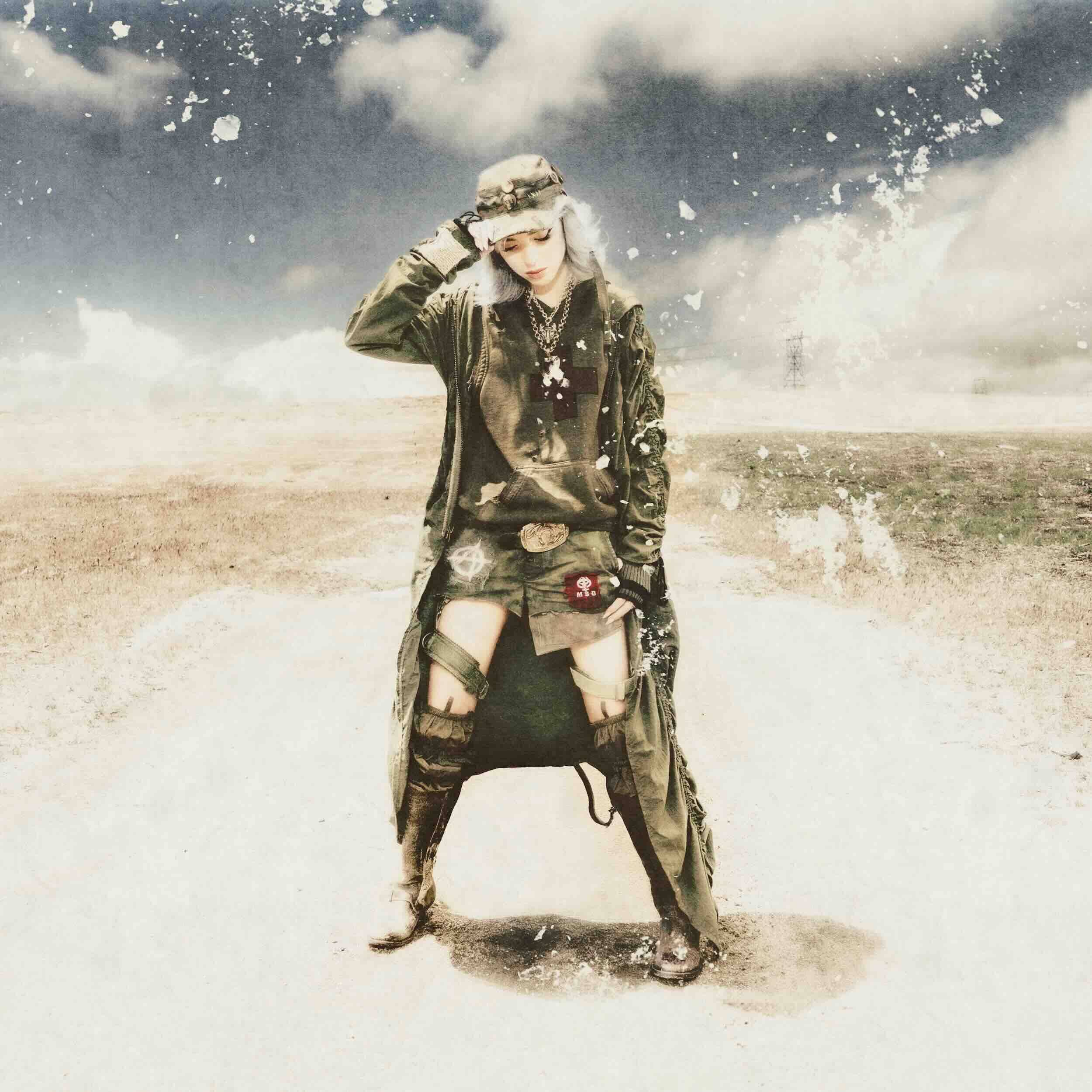 Sophie Powers, "head empty no thoughts" single cover art