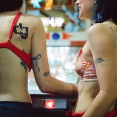 Daisy Grenade, "Don't Sweat It" single cover art