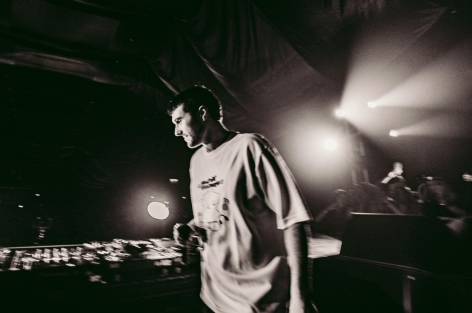 Fred Again.. Photo Credit: Theo Batterham