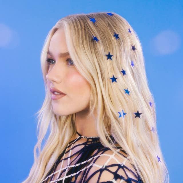 Freya Skye, “stardust” cover art
